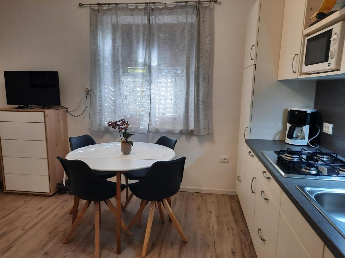 "Bindergor-Hof" Georg Barbieri Apartment Terlano Bagian luar foto