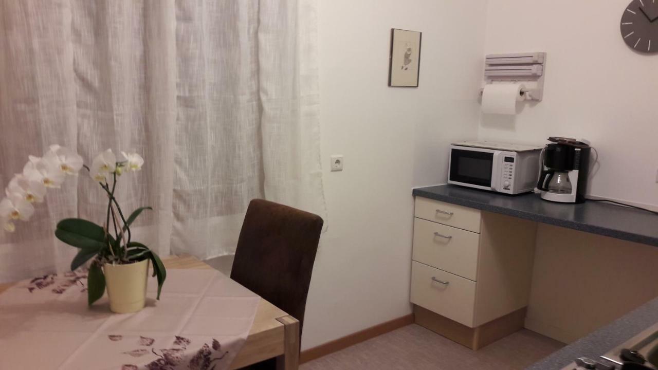"Bindergor-Hof" Georg Barbieri Apartment Terlano Bagian luar foto