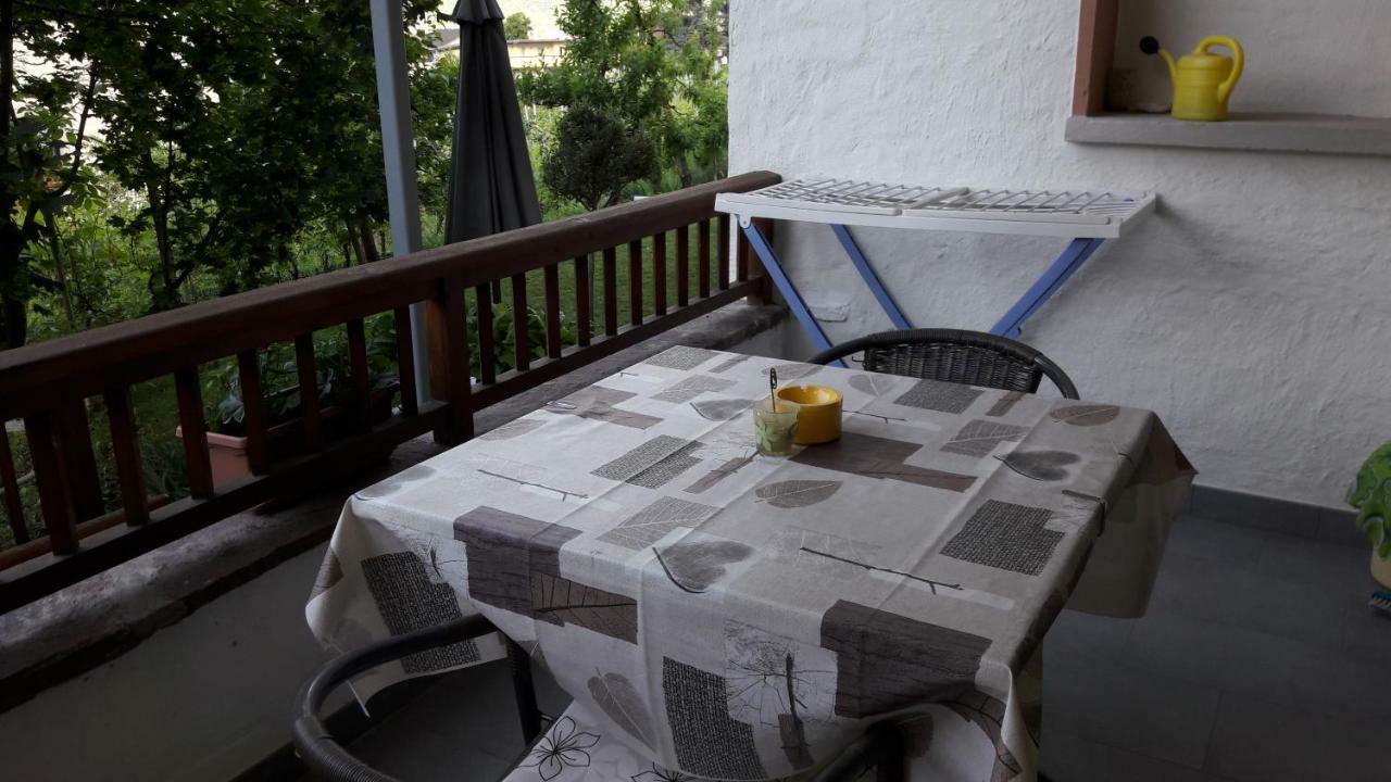 "Bindergor-Hof" Georg Barbieri Apartment Terlano Bagian luar foto